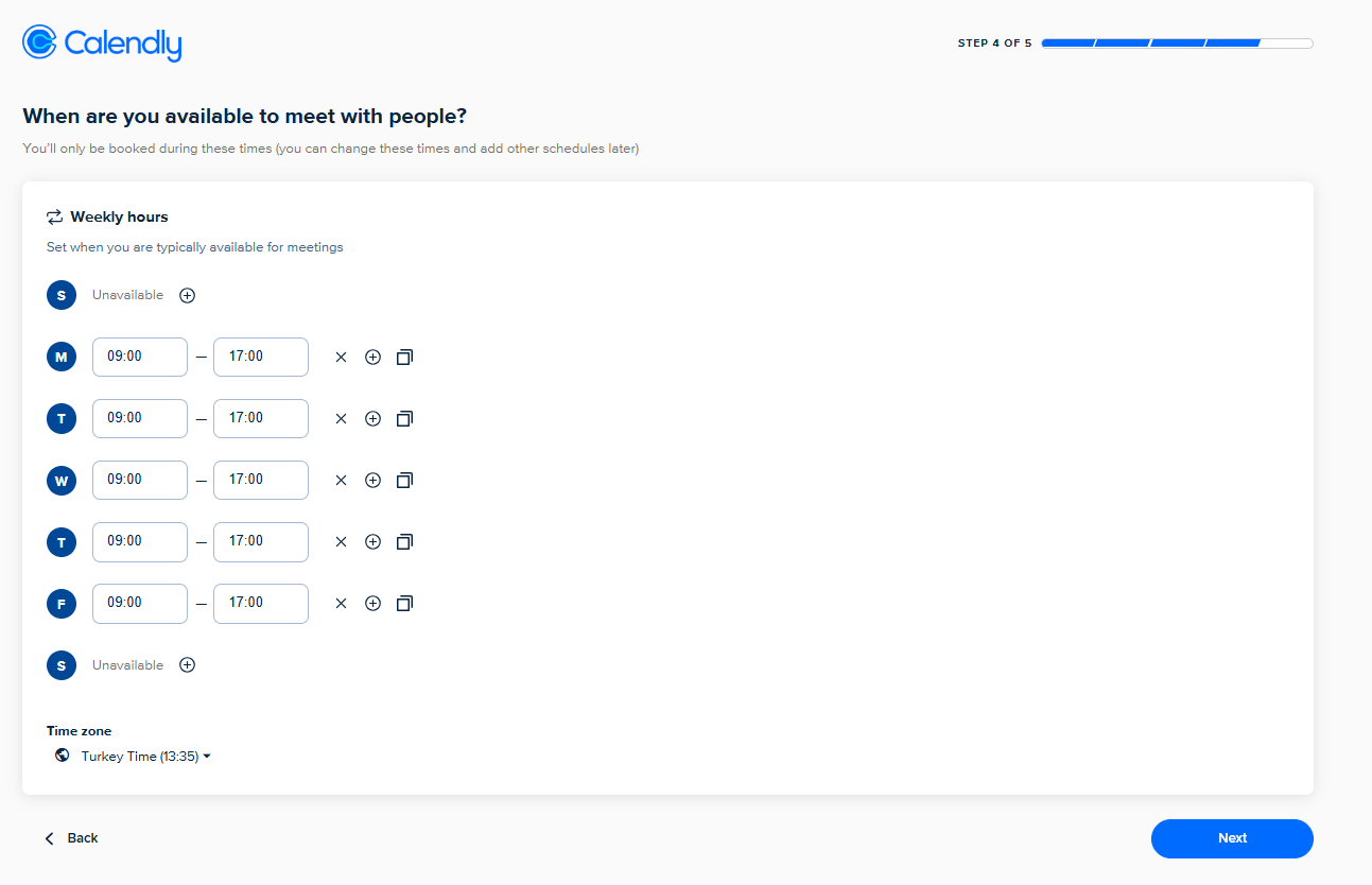 Calendly onboarding 4. adım — haftalık günlere göre müsait saat aralıklarını belirleme arayüzü